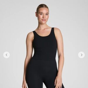 NWT Spanx Contour Scoop Neck Tank - Medium